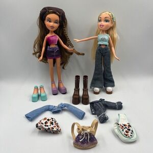 Bratz Yasmin & Cloe 1st Edition Fashion Set with Accessories Jeans Boots Outfits